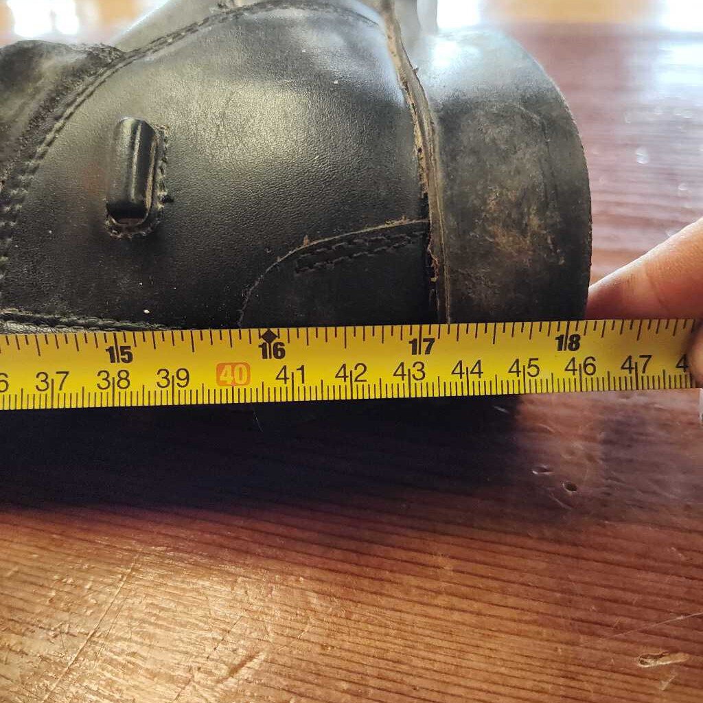 Field boots
